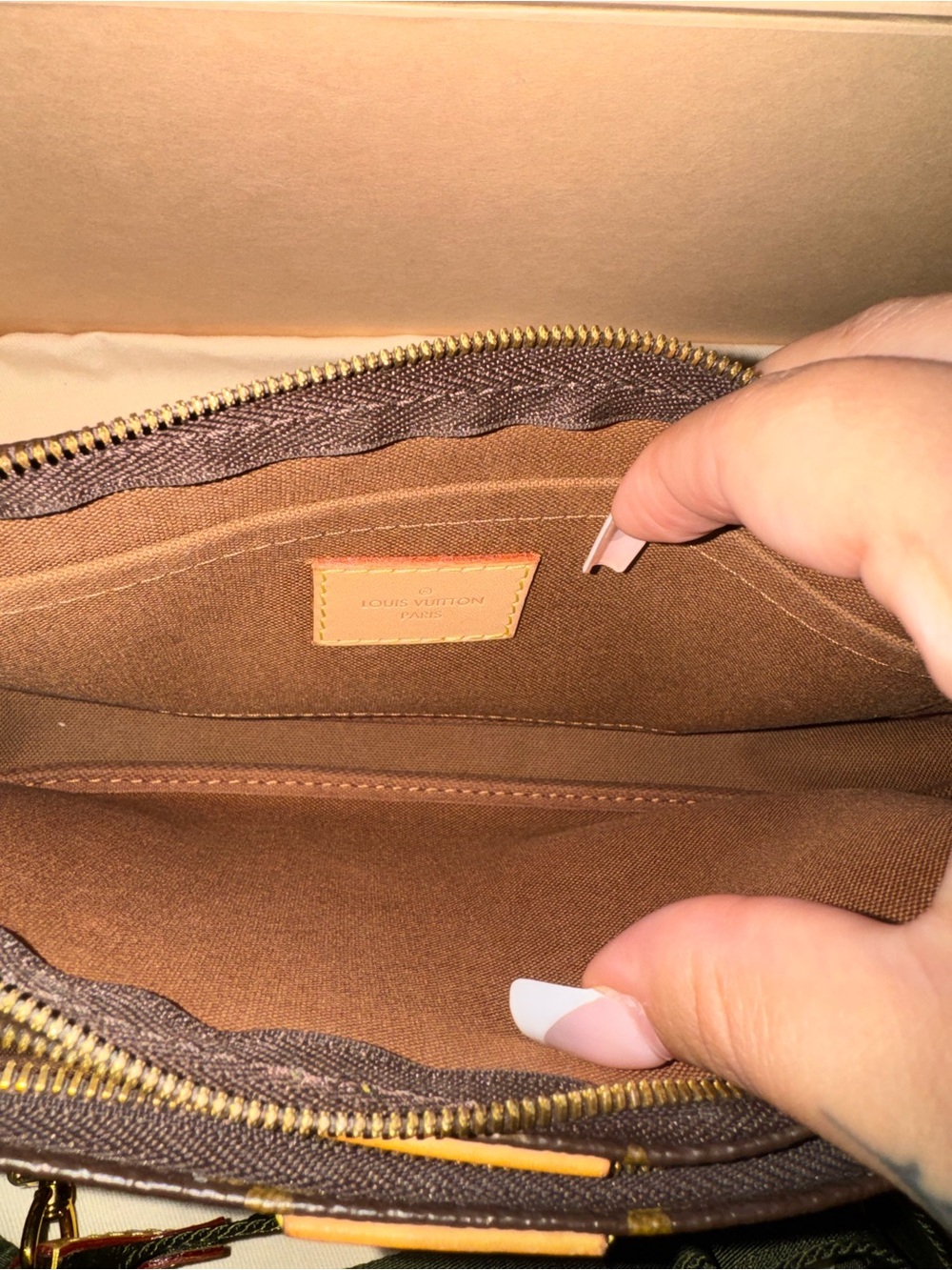 Louis Vuitton Monogram Canvas Multi-Pochette with Olive Green Strap - Picture 5 of 9